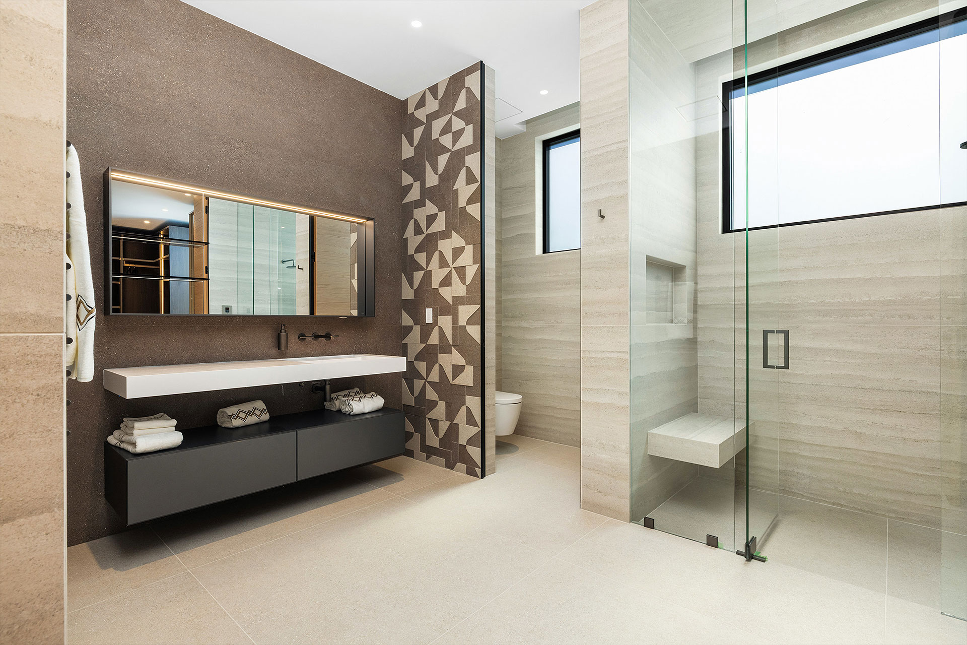 Bath 2 - 6315 South Flagler Drive